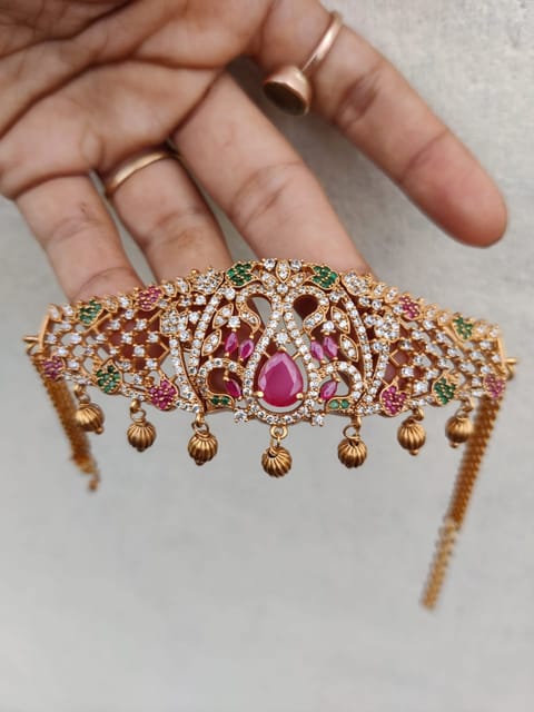 Golden high choker