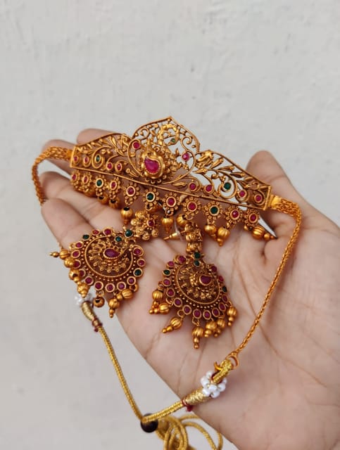 Peacock choker set