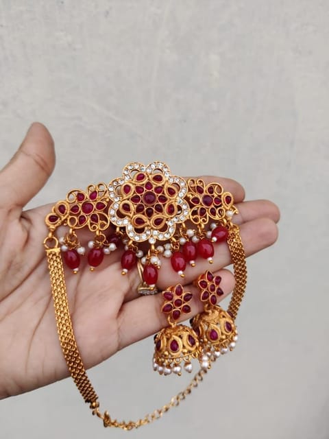 Red choker