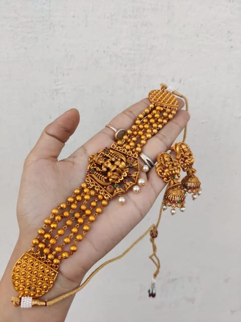 Temple choker set