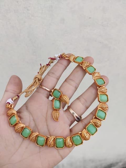 Light green necklace