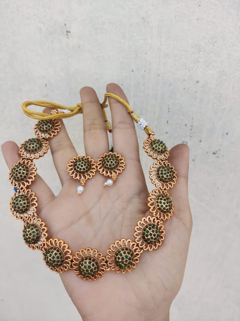 Green kemp necklace