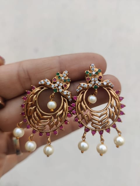 Cute gold plated stud