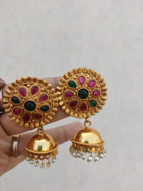 Round jhumki