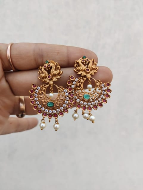 Light jhumki