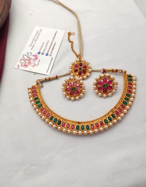 Kemp necklace set
