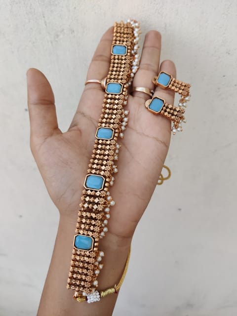 Turquoise blue Kemp choker