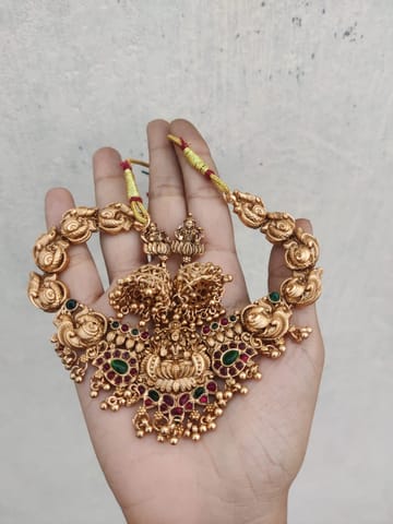 Temple choker set