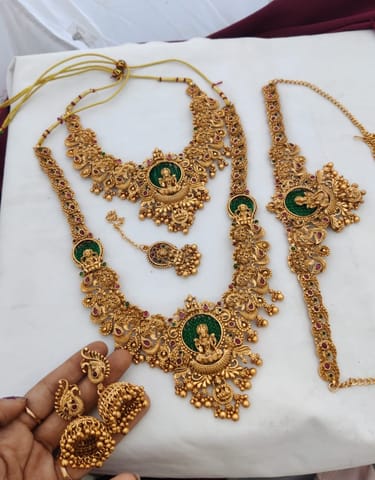 Temple bridal set with golden beads