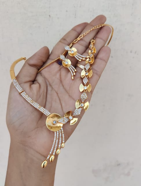 Golden set