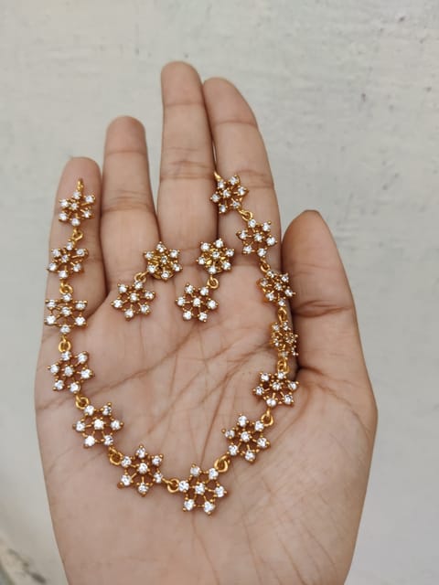 Cz golden necklace set