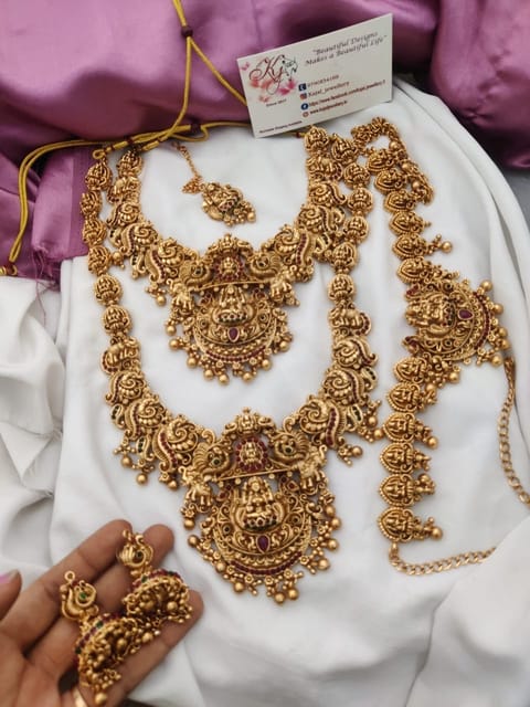 Temple Lakshmi semi golden set