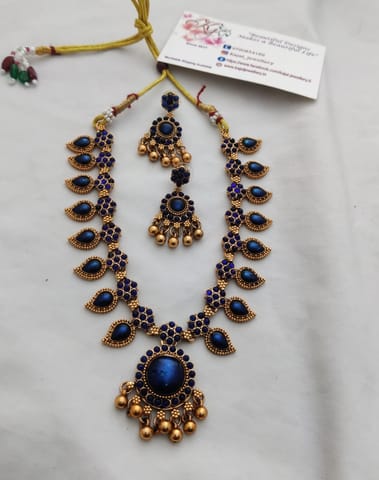 Blue kemp necklace set
