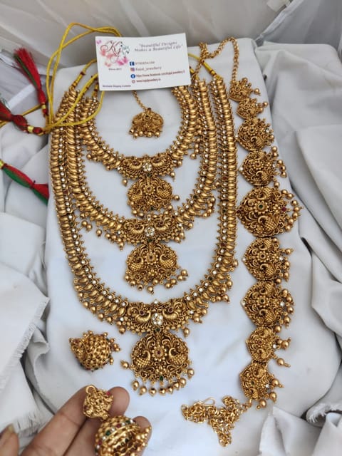 Golden round three layer semi bridal set