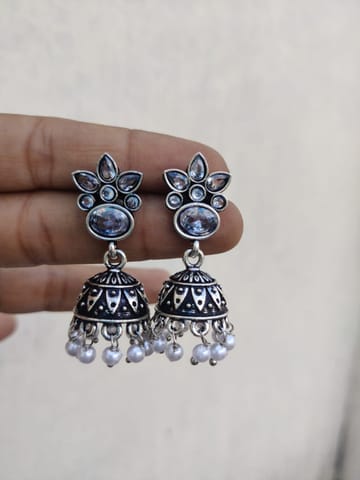 Stone of white set jhumka