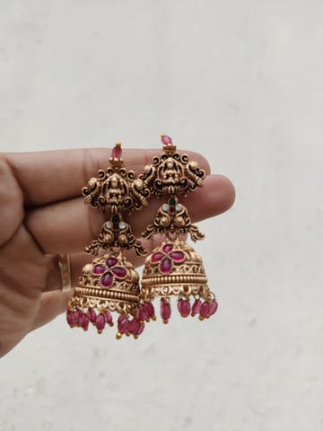 Maroon Jhumki