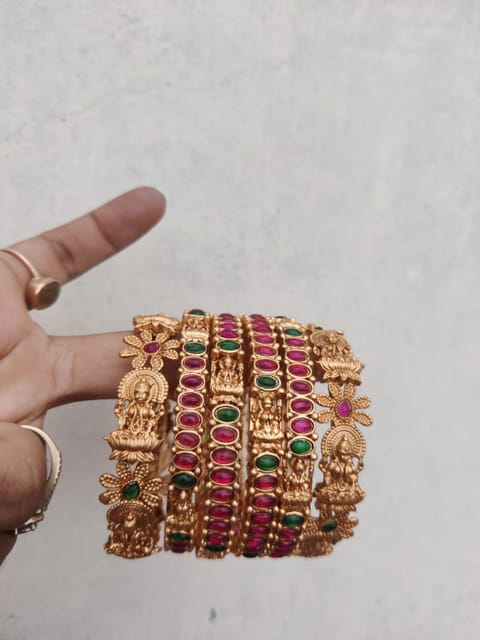 Temple bangles kemp
