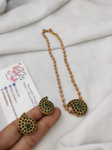 Leaf choker green