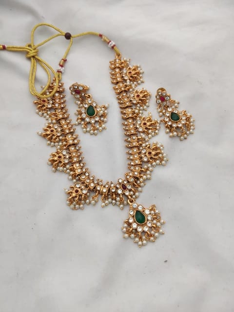 Guttapusulunecklace set