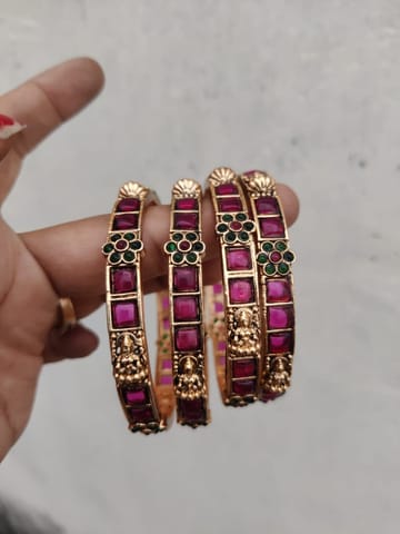 Set of 4 kemp bangles set