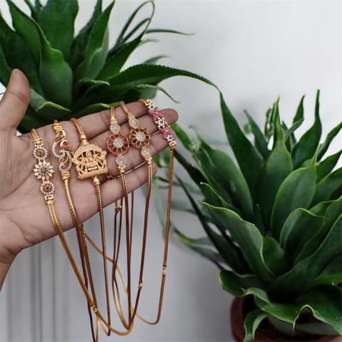 Set of 6 mope chain