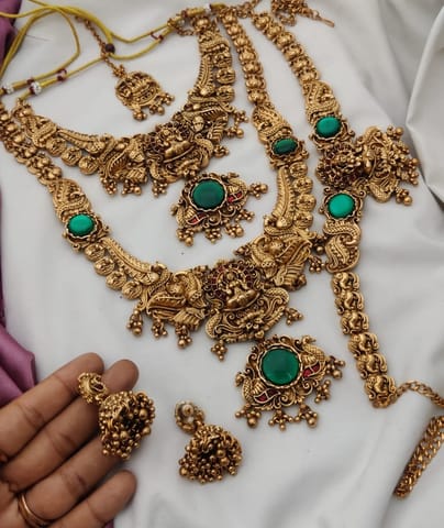 Heavy unique temple semi bridal golden set