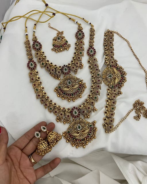 Non idol semi bridal set